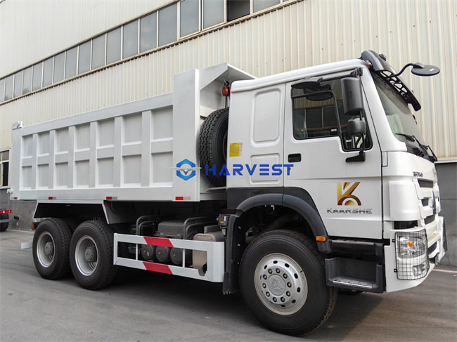 آخرین مورد شرکت &quot; سینوتروک هو &quot; 6×4 کامیون 20 متری به سومالی صادر شد